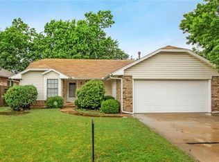 16913 Cedarwood Dr, Edmond, OK 73012