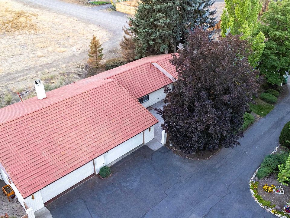 8216 N Lemon Ln, Nine Mile Falls, WA 99026 | Zillow