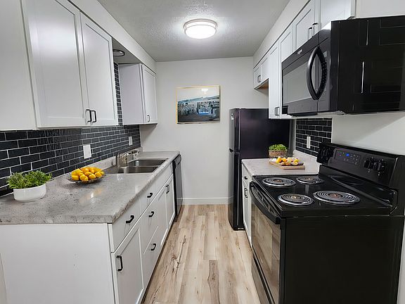 4th image of 6801 W Essex Dr APT 4