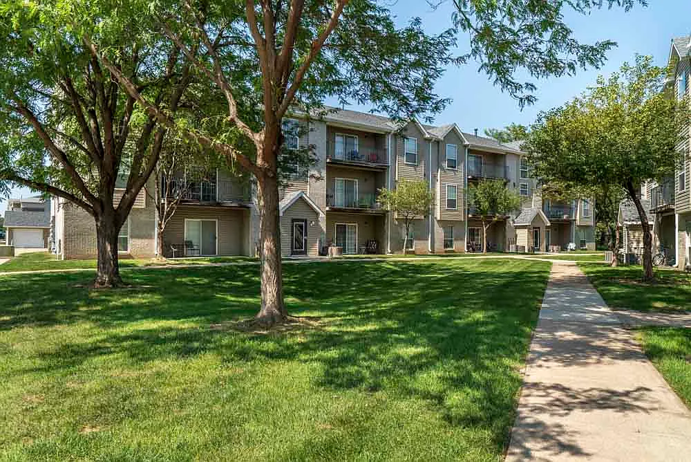 Eagle Run Apartments — Photo 3