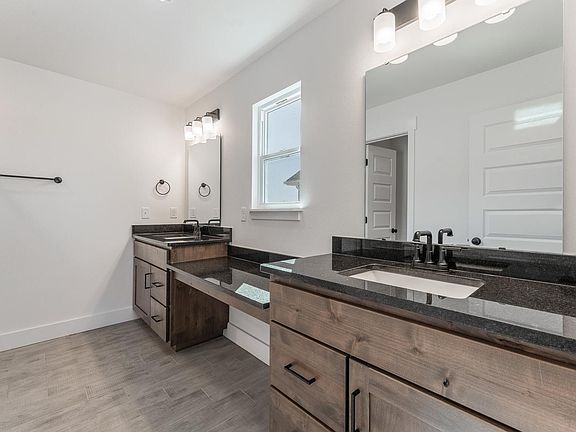 4th image of 1140 Ari Ave