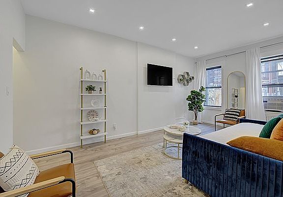3rd image of 311 E 51st St #1F