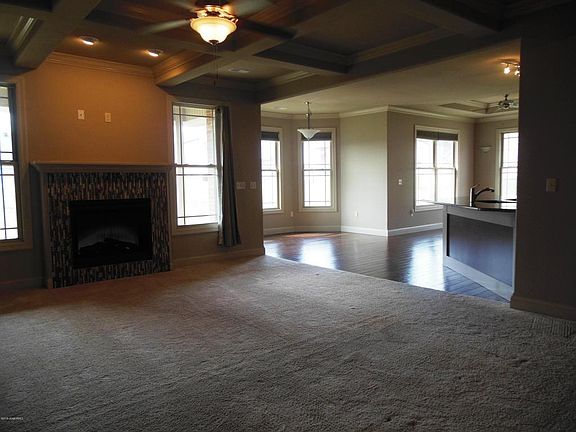 2nd image of 1522 Dry Creek Ct