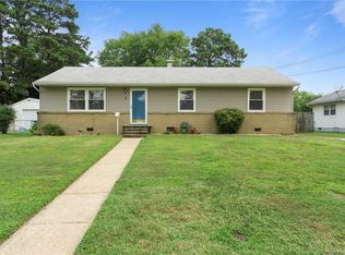 5 Buchanan Dr, Newport News, VA 23608