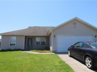 1206 Wedgewood Ln, Siloam Springs, AR 72761