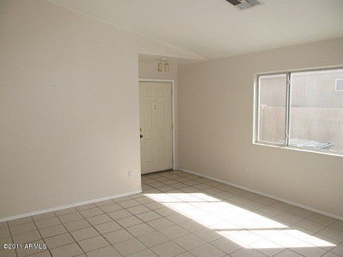 2nd image of 2825 W Muriel Dr