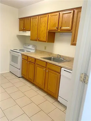 2300 Pasadena Ave #209 — Photo 11