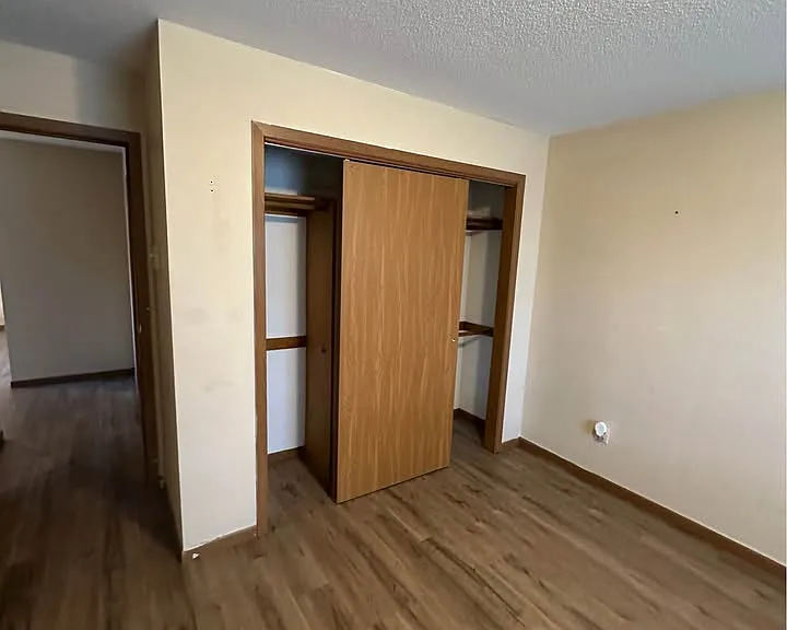 2204 Hanley Rd #3 — Photo 9