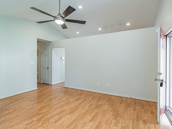 2nd image of 2176 Curtiswood Dr