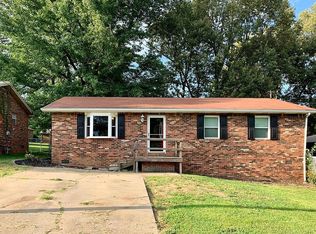 607 Seminole Dr, Madisonville, KY 42431