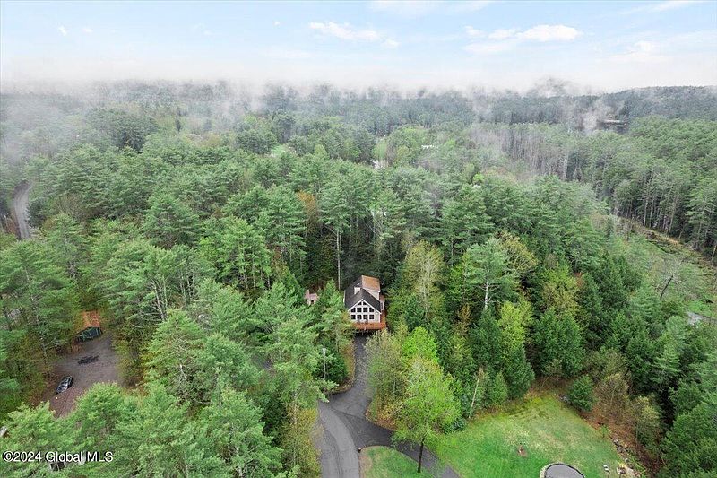 2nd image of 118 Hubbell Drive