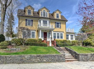 176 President Ave, Providence, RI 02906