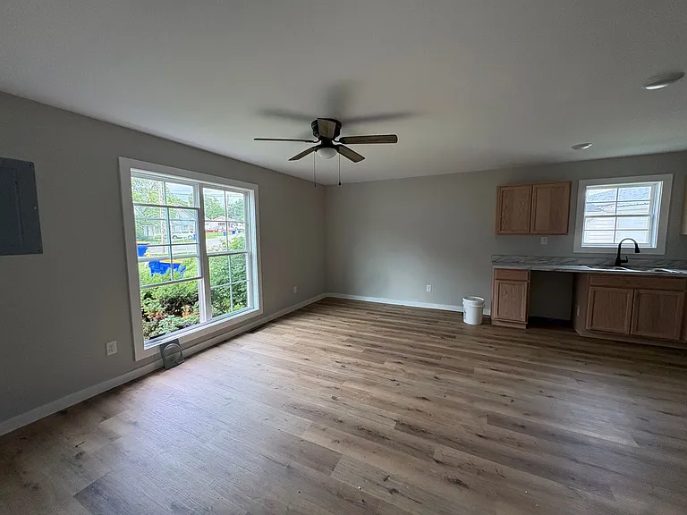 1530 Kenton St — Photo 8