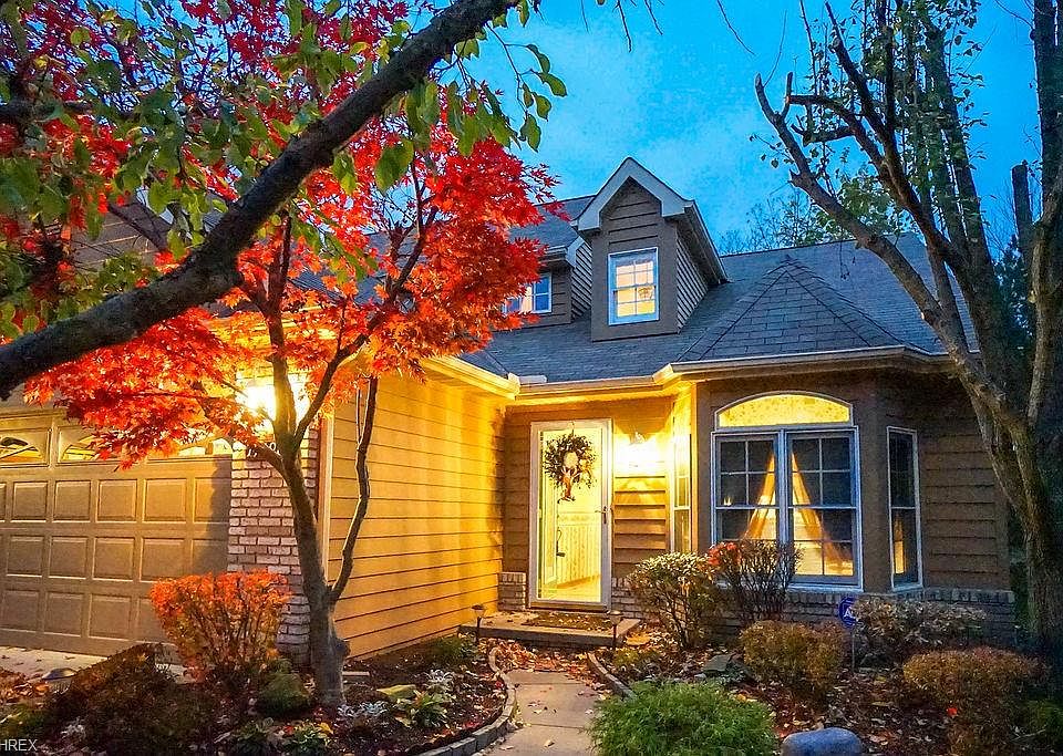 1st image of 14698 Windsor Castle Ln