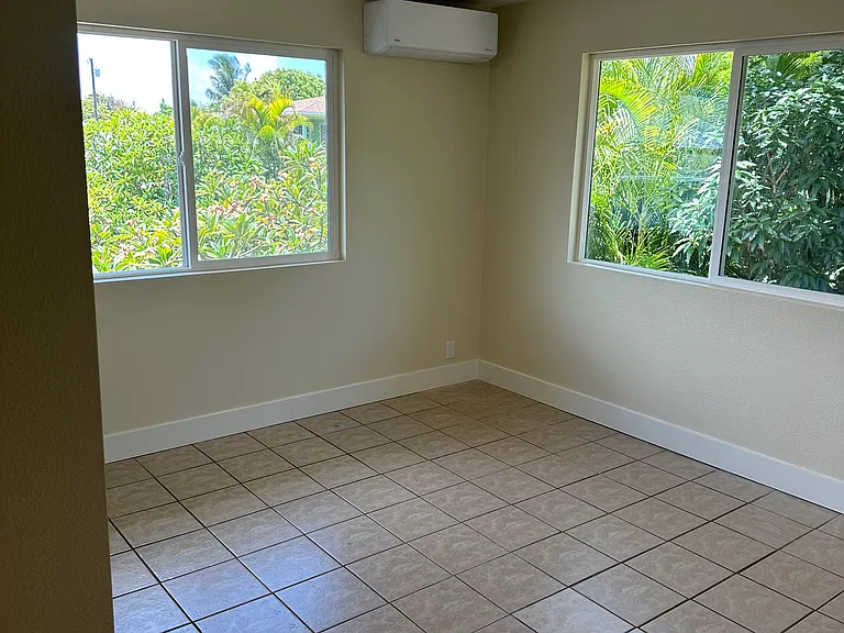 332 Uluniu St — Photo 4