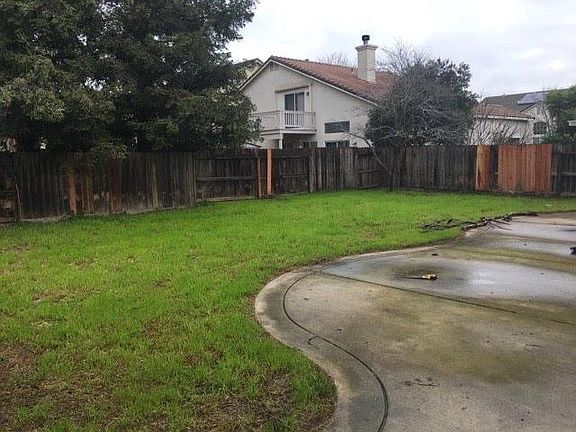 2nd image of 1981 Gordon Verner Cir