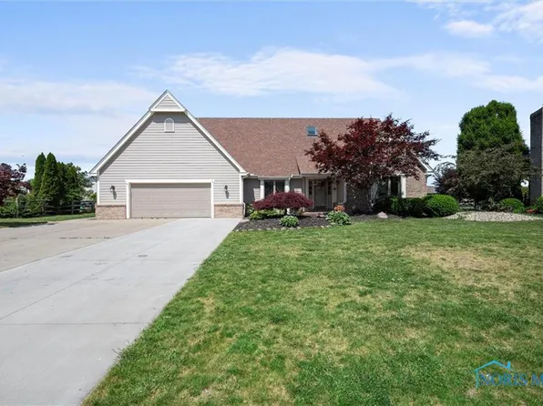 4311 Morning Dove Dr, Oregon, OH 43616