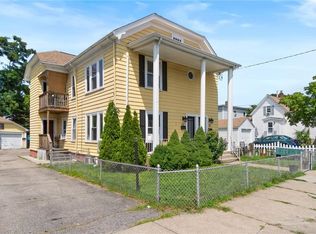 22 Bassett St, Pawtucket, RI 02861