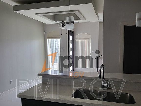 5th image of 1405 W Kiwi Ave Unit 2