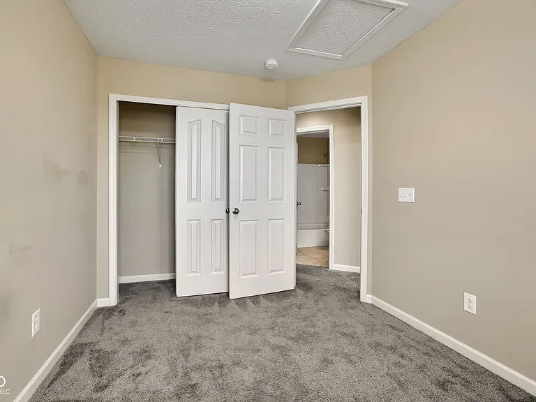 12692 Tamworth Dr — Photo 33