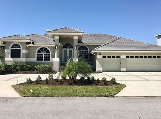 121 6th St E, Tierra Verde, FL 33715