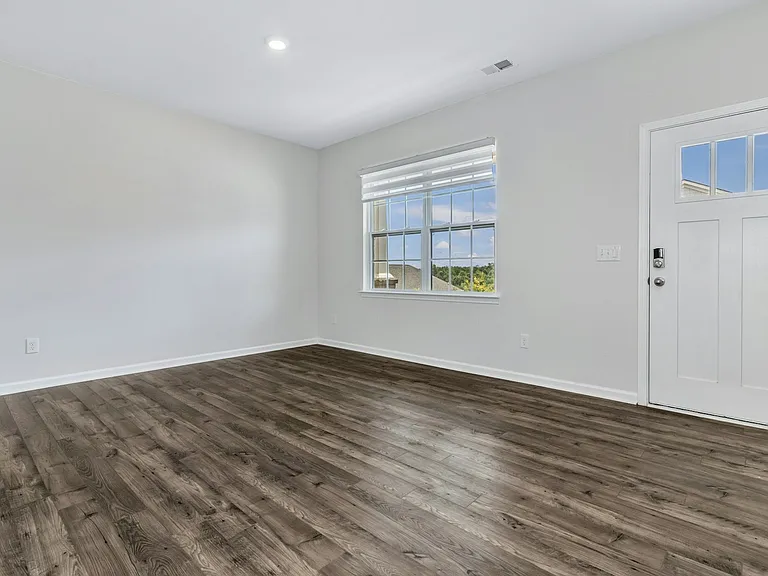 229 Marathon Ln — Photo 8