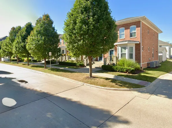941 Canton St, Iowa City, IA 52245