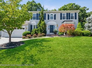 29 Heritage Dr, Howell, NJ 07731
