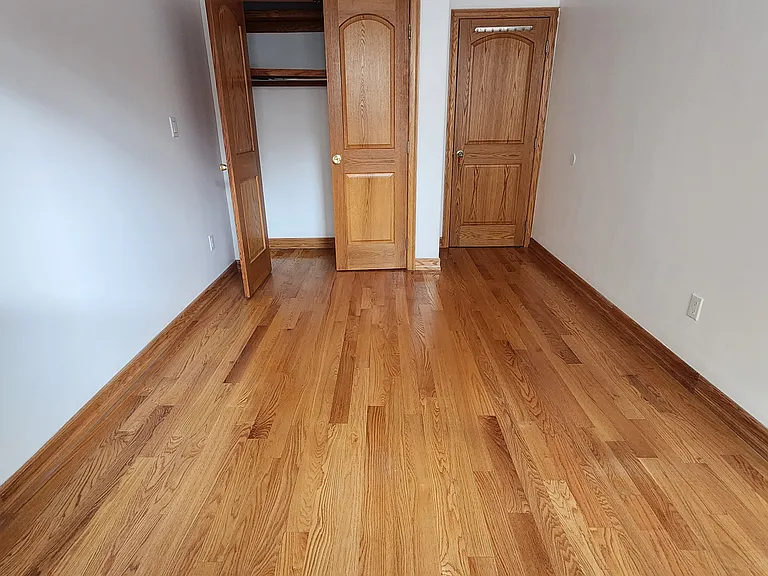 Maple Ave — Photo 13