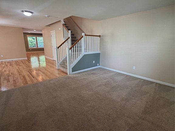 3rd image of 3181 Brown Loop