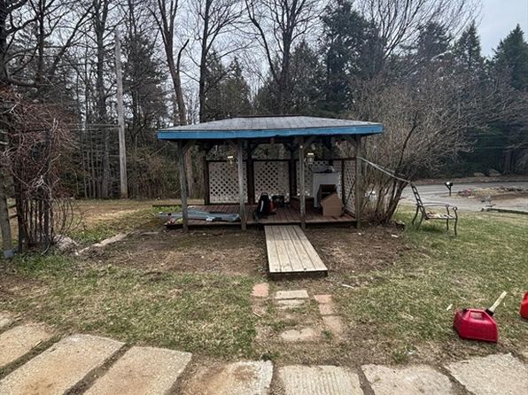 243 Quarry Rd, Becket, MA 01223