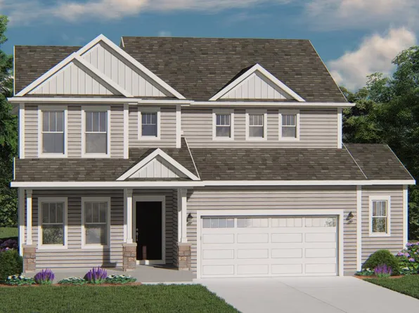 N117W7165 Oakmont DRIVE, Cedarburg, WI 53012