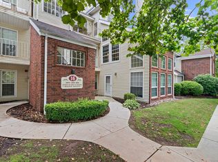 319 Carriage Crossing Ln #319, Middletown, CT 06457