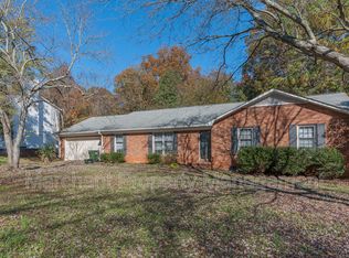 49 Cobblestone Rd, Greenville, SC 29615