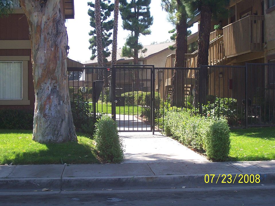 1st image of 12801 Lewis St APT 11