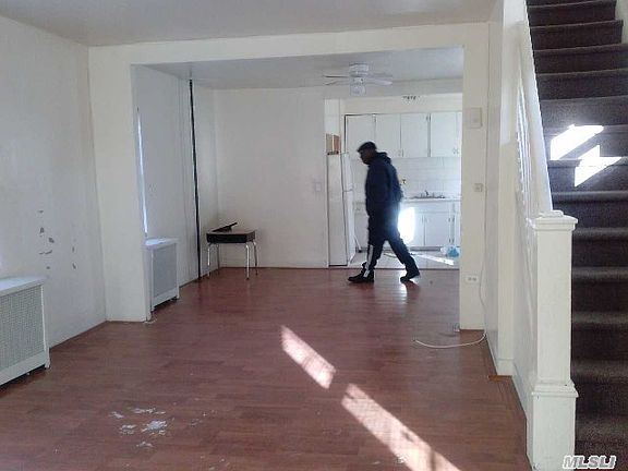 2nd image of 11433 167th St