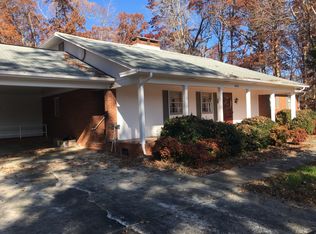 1643 Shamrock Dr, Burlington, NC 27215