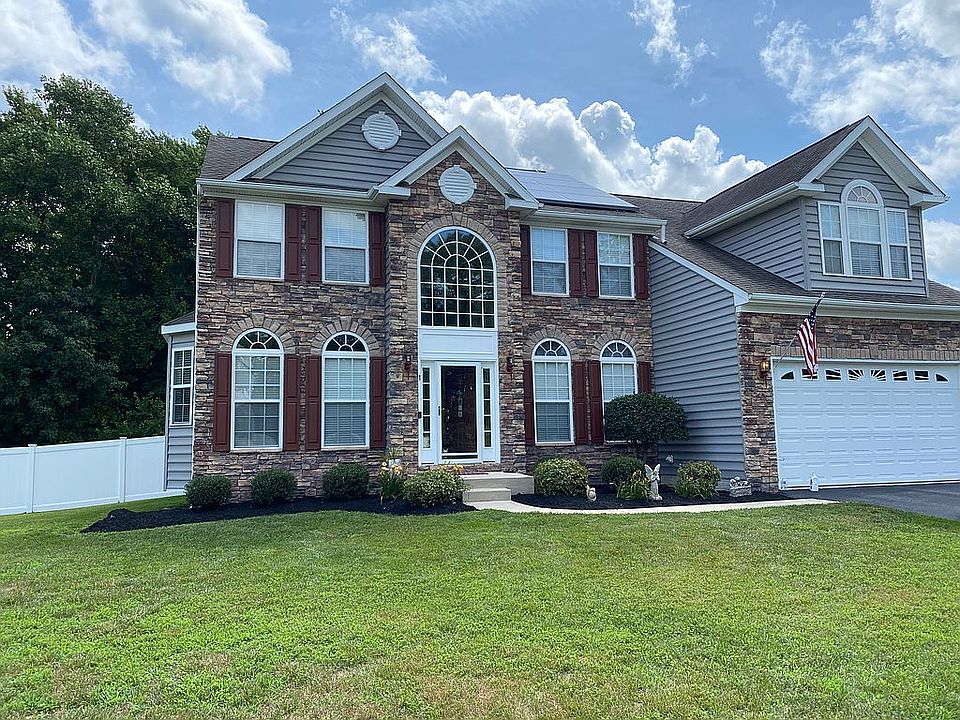 1st image of 1 Princess Anne Ln