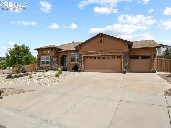 6816 Mustang Rim Dr, Colorado Springs, CO 80923