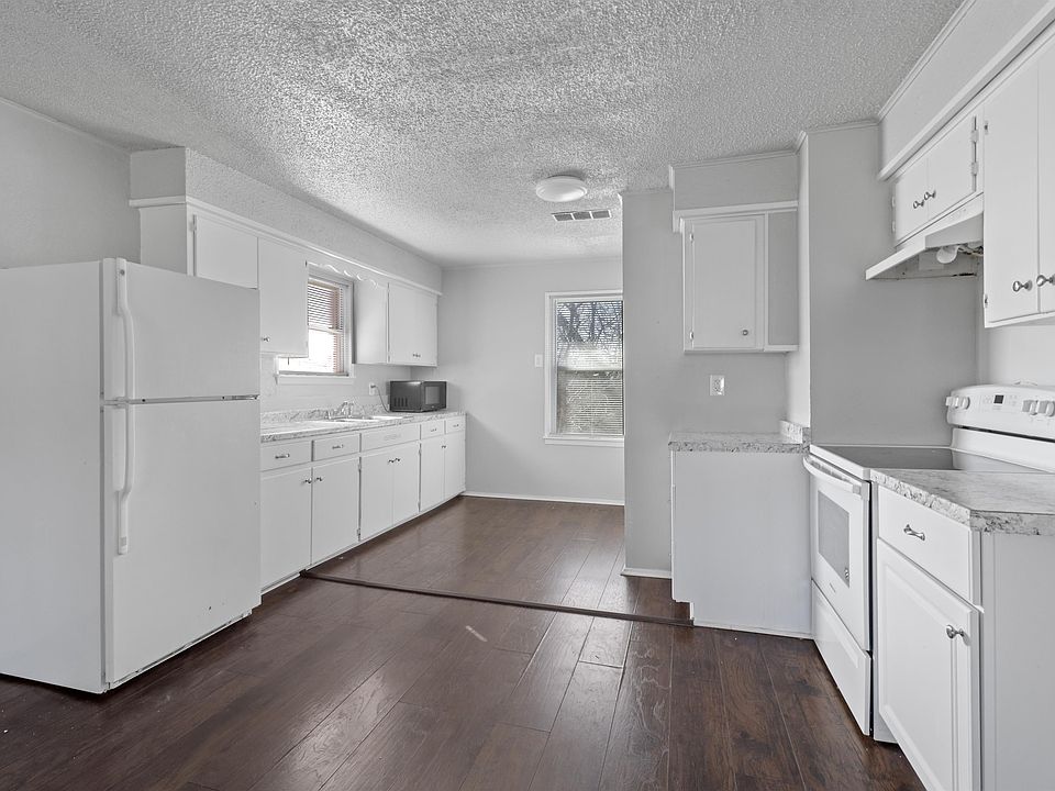 120 East Monterey Street 120 120 E Monterey St Denison TX Zillow