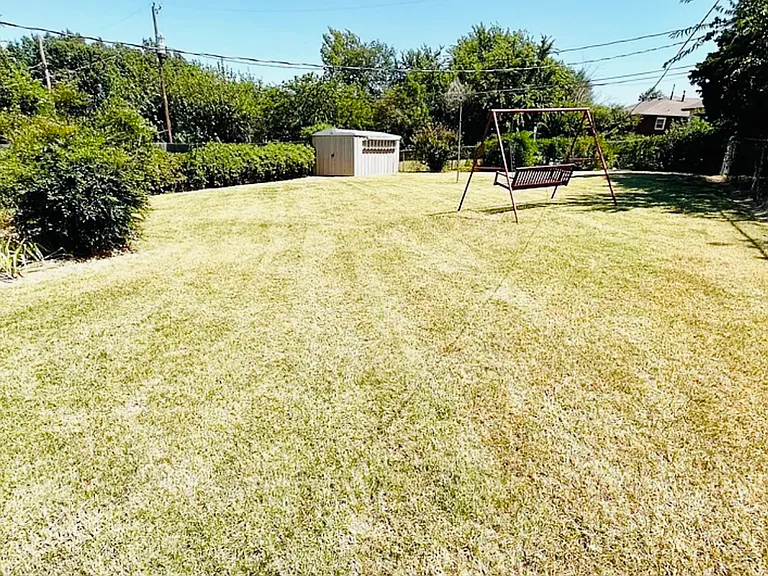 6712 N Ross Ave — Photo 13
