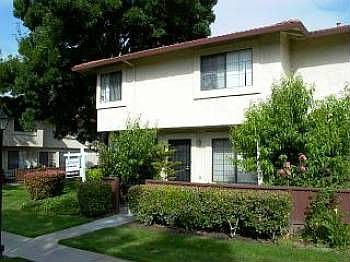 1st image of 104 Kenbrook Cir