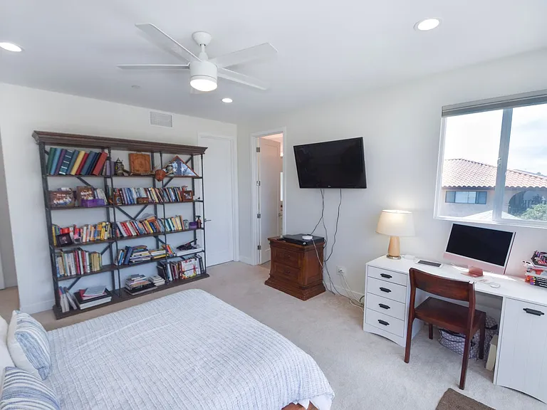 269 Evergreen Ave — Photo 16