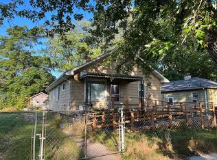 2225 Hoff St, Flint, MI 48506