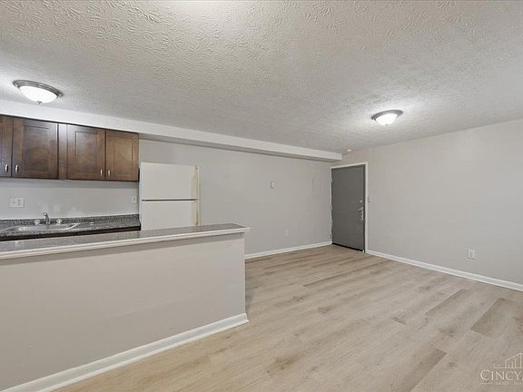 5th image of 1209 W Galbraith Rd