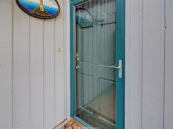 3rd image of 100 Shipyard Dr APT 103