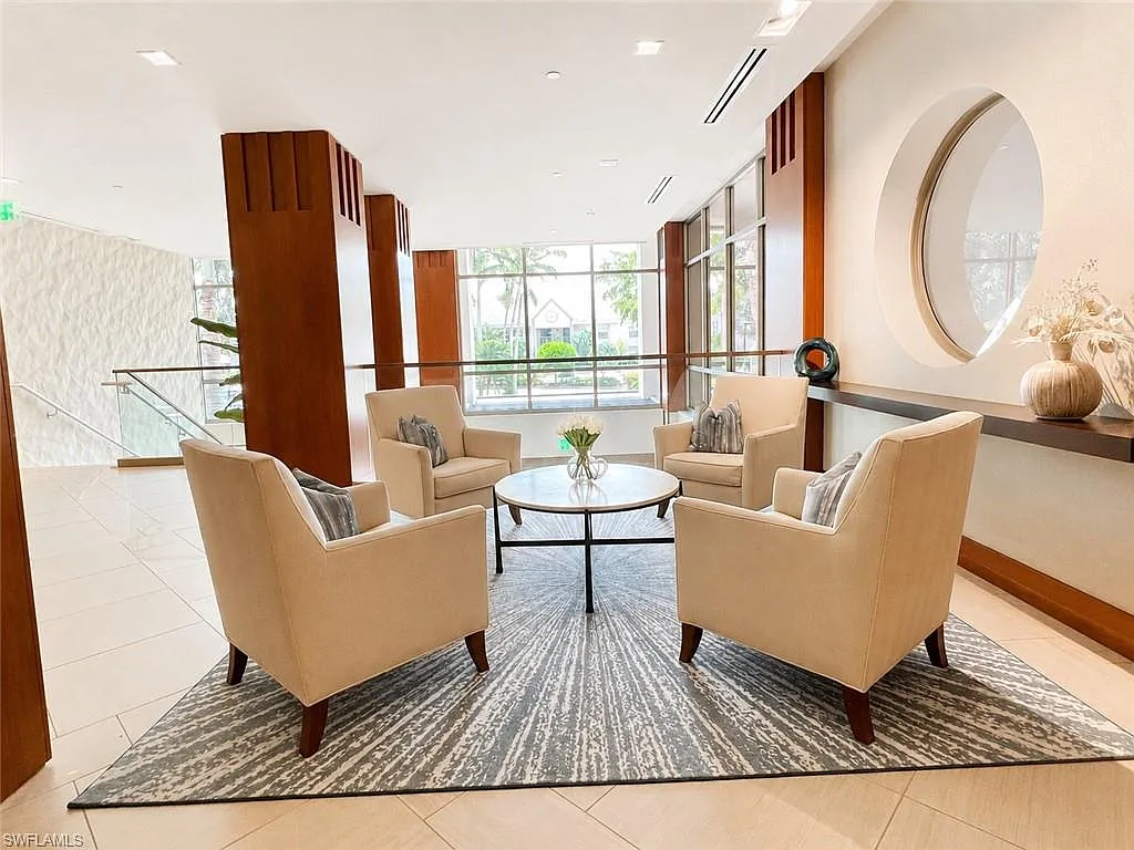2 bed, 2.0 bath, 1733 sqft, $10,000 — Photo 4