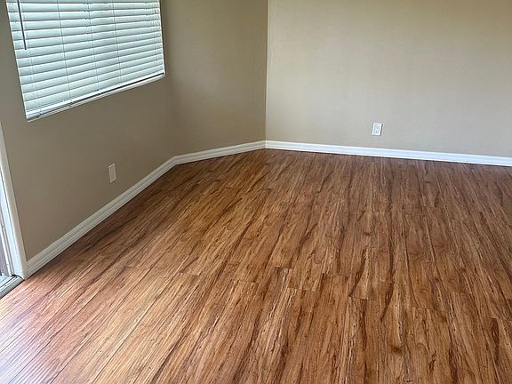 4th image of 1530 Lomita Blvd