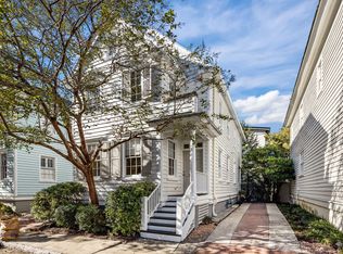 21 Radcliffe Pl, Charleston, SC 29403