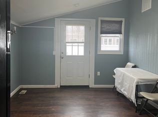 25 W 15th St, Deer Park, NY 11729